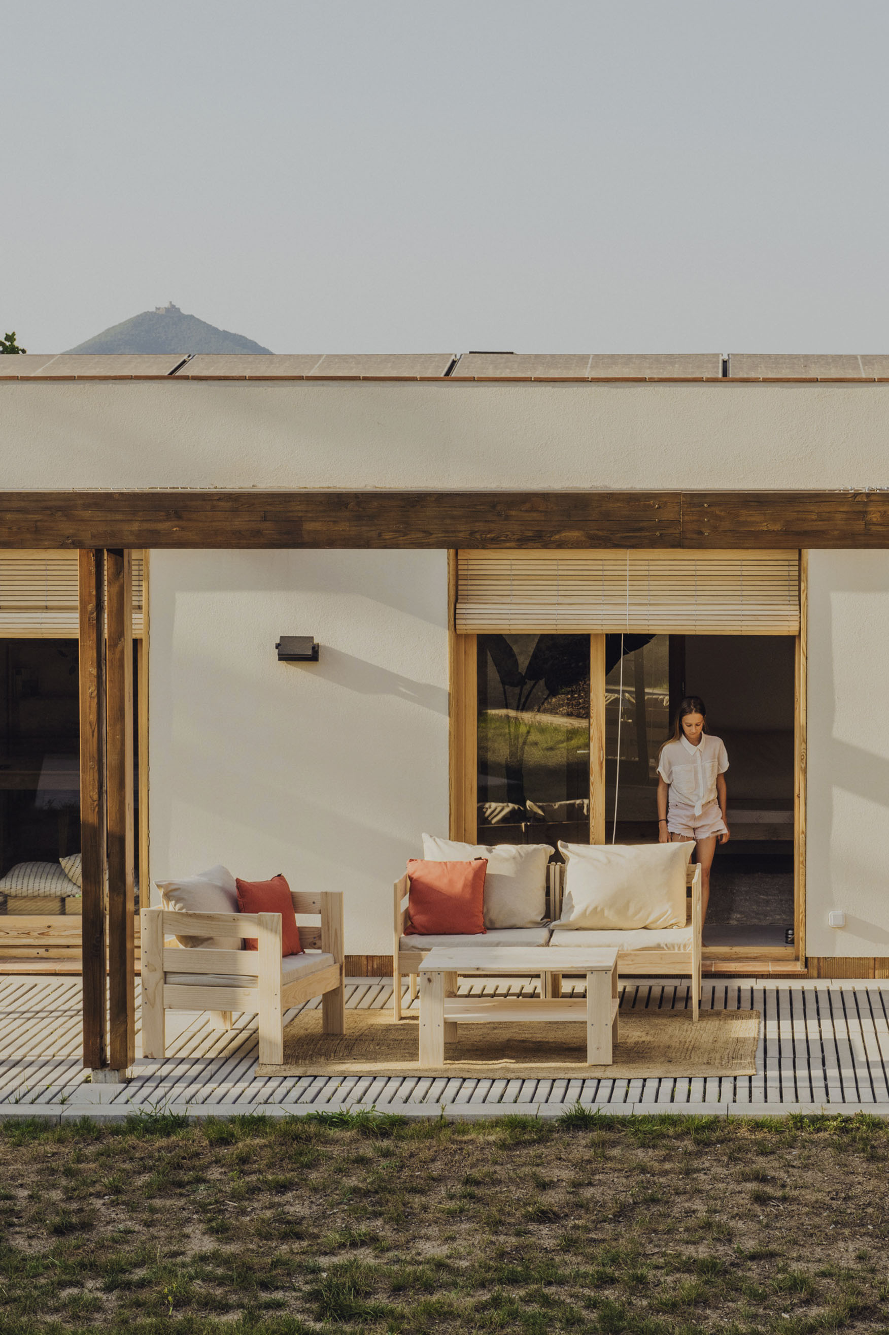SLOW STUDIO X LUFE<br />Um projeto de vida sustentável<br />em plena natureza.