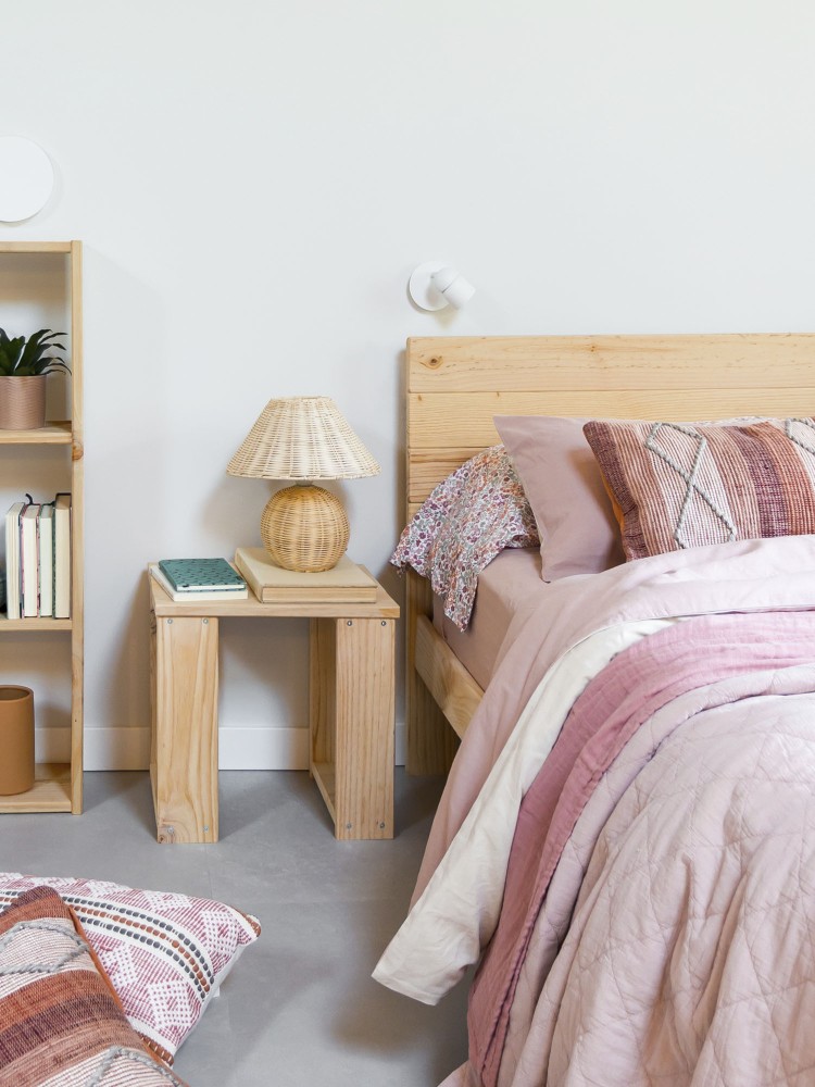 TESTA cabeceira de cama 135 com pernas 2