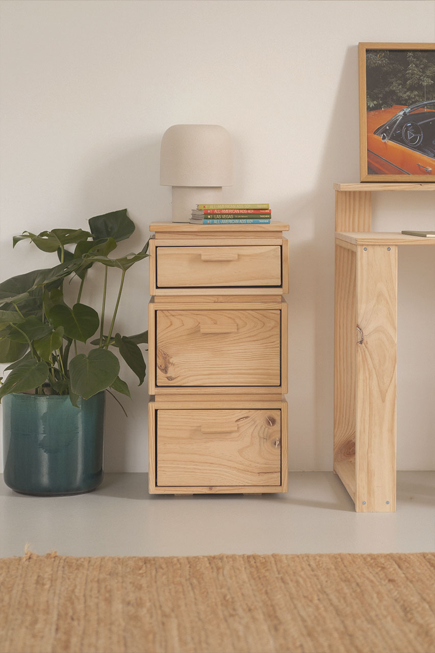 LIBE cómoda coluna com 3 gavetas 39x77