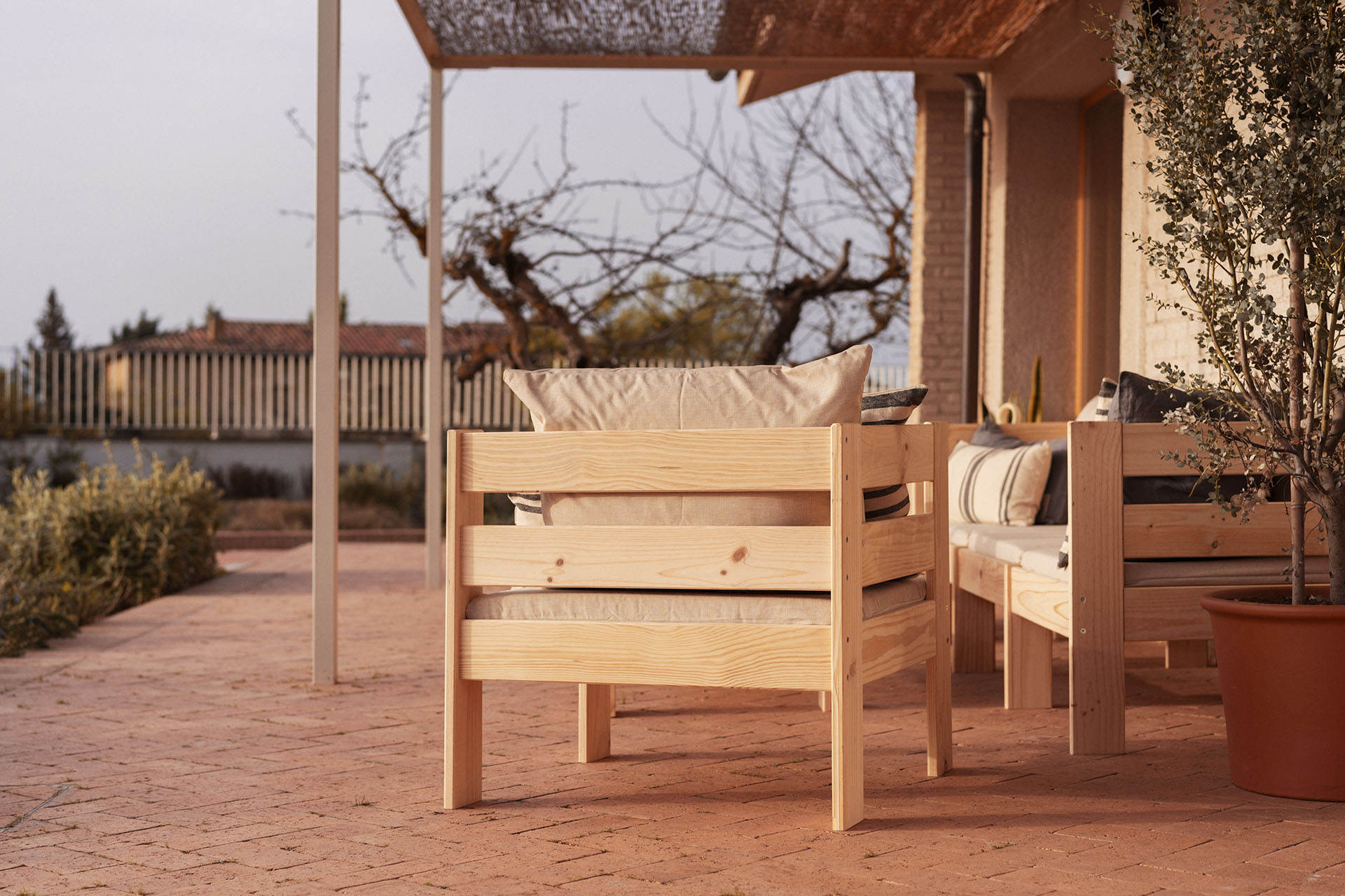 OREKA poltrona modular com braço direito para exterior
